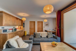 Apartment le Paradis 1 - Alpes Travel - Central Chamonix (sleeps 4)